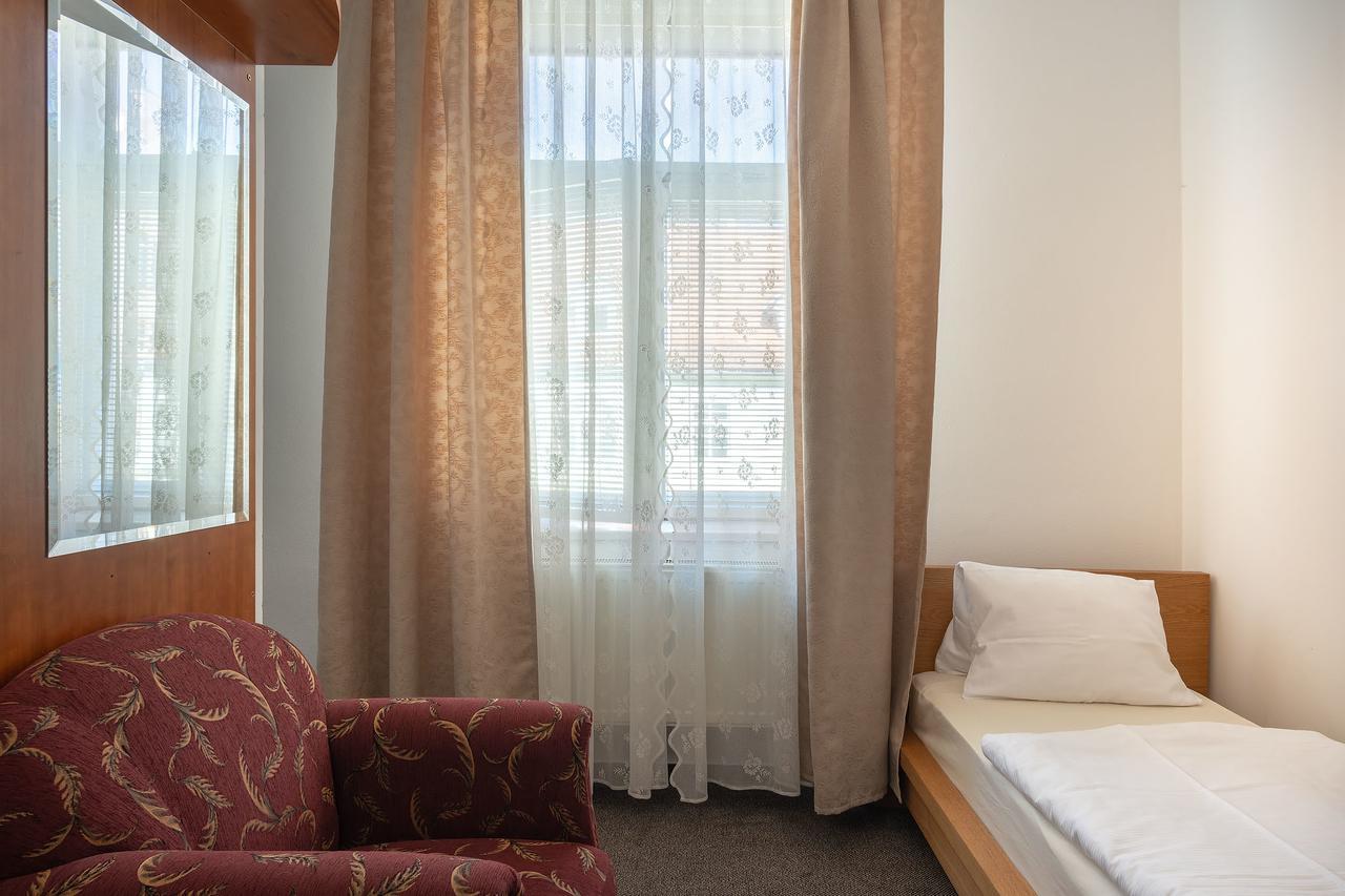 Zelena Ratolest Otel Ceske Budejovice Dış mekan fotoğraf