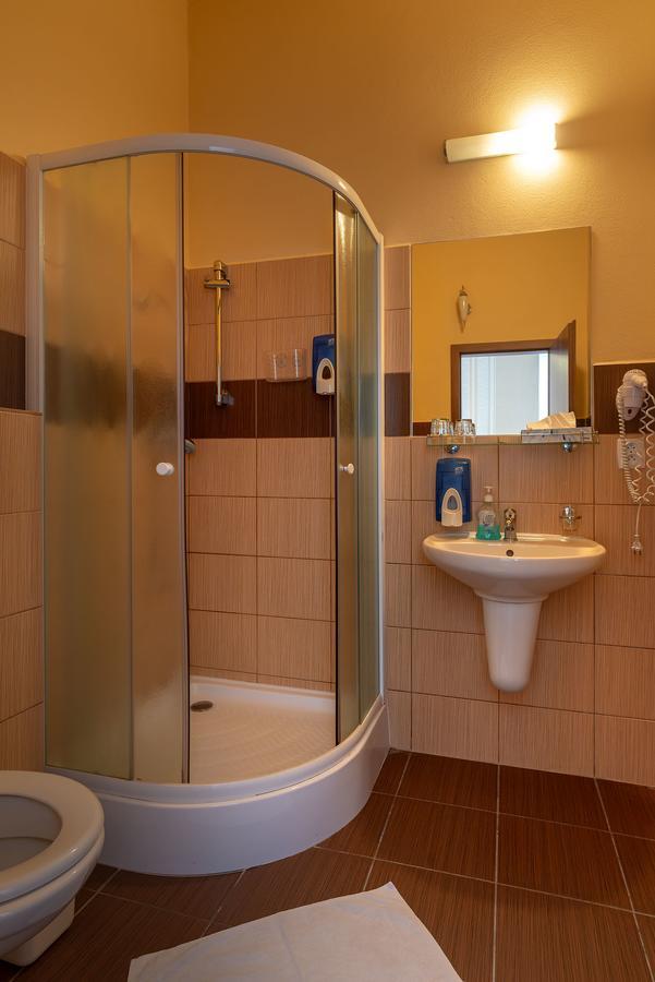 Zelena Ratolest Otel Ceske Budejovice Dış mekan fotoğraf