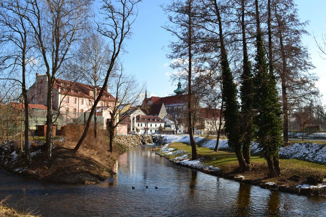 Zelena Ratolest Otel Ceske Budejovice Dış mekan fotoğraf